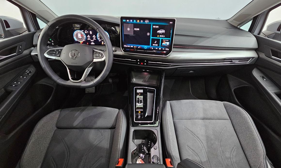 Volkswagen Golf 2025