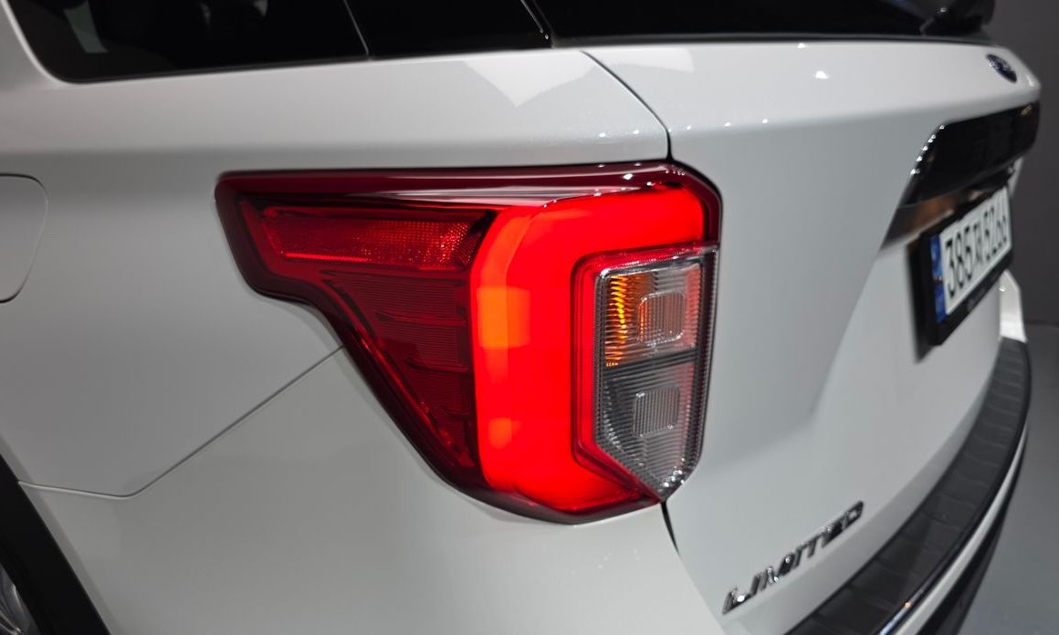 Ford Explorer 2023