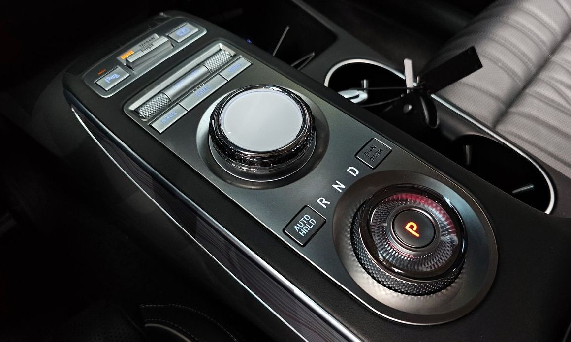 Genesis GV70 2023