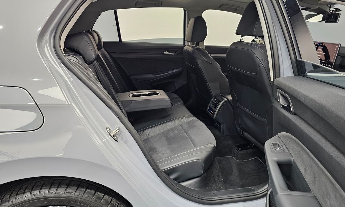 Volkswagen Golf 2025
