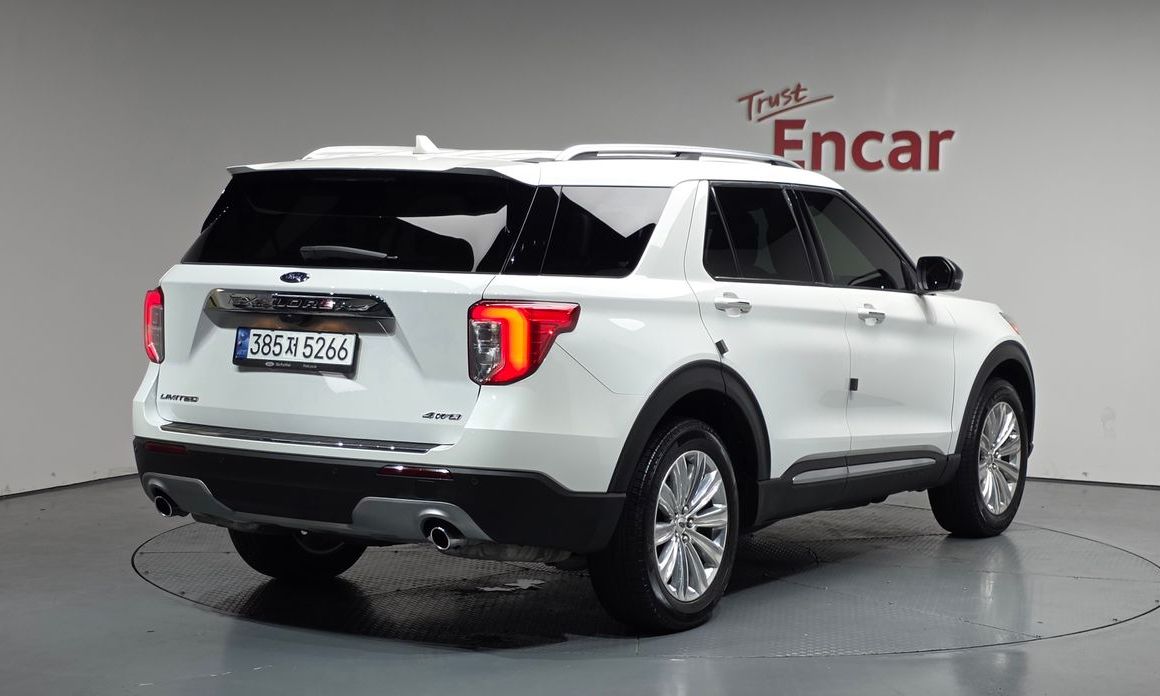 Ford Explorer 2023
