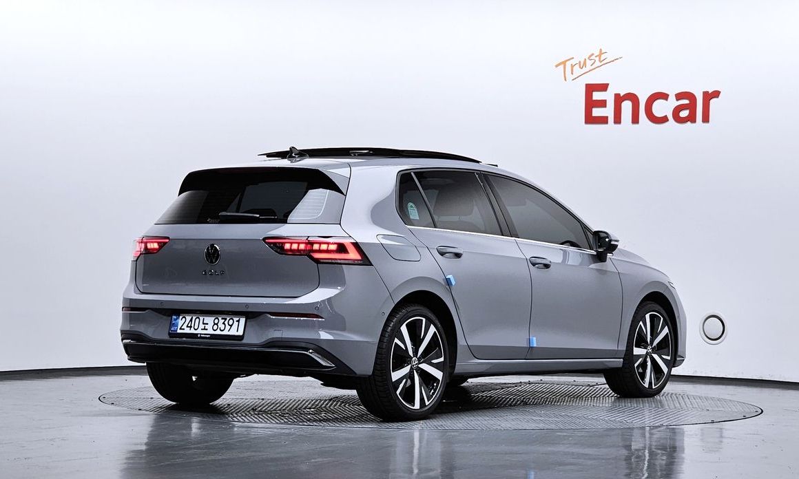 Volkswagen Golf 2025