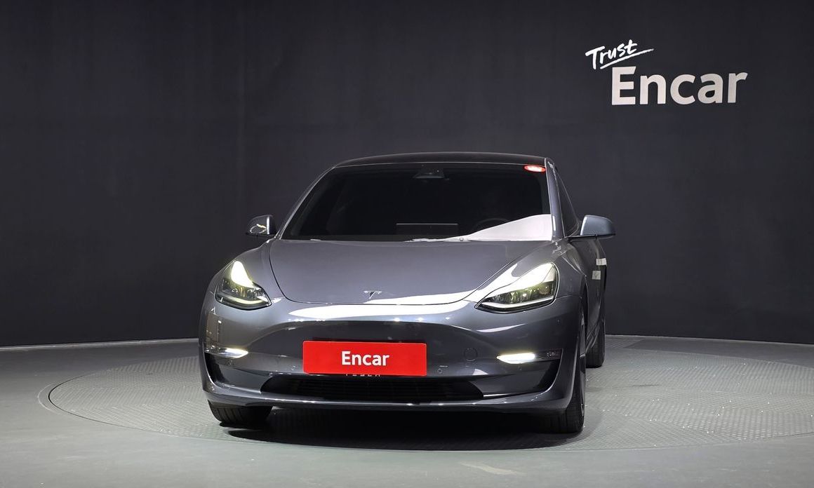 Tesla Model 3 2022