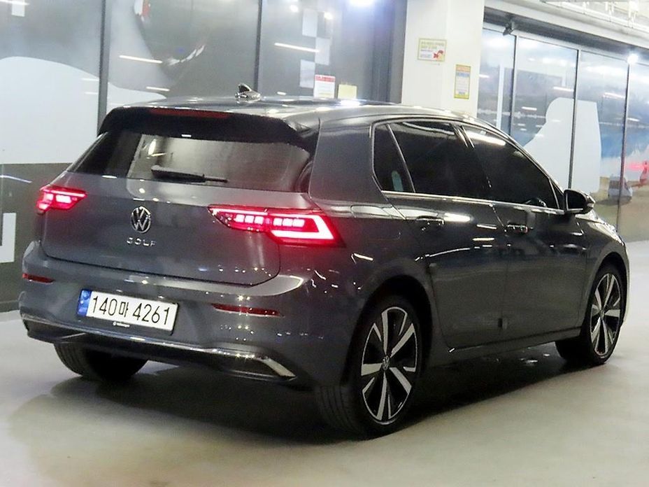 Volkswagen Golf 2025