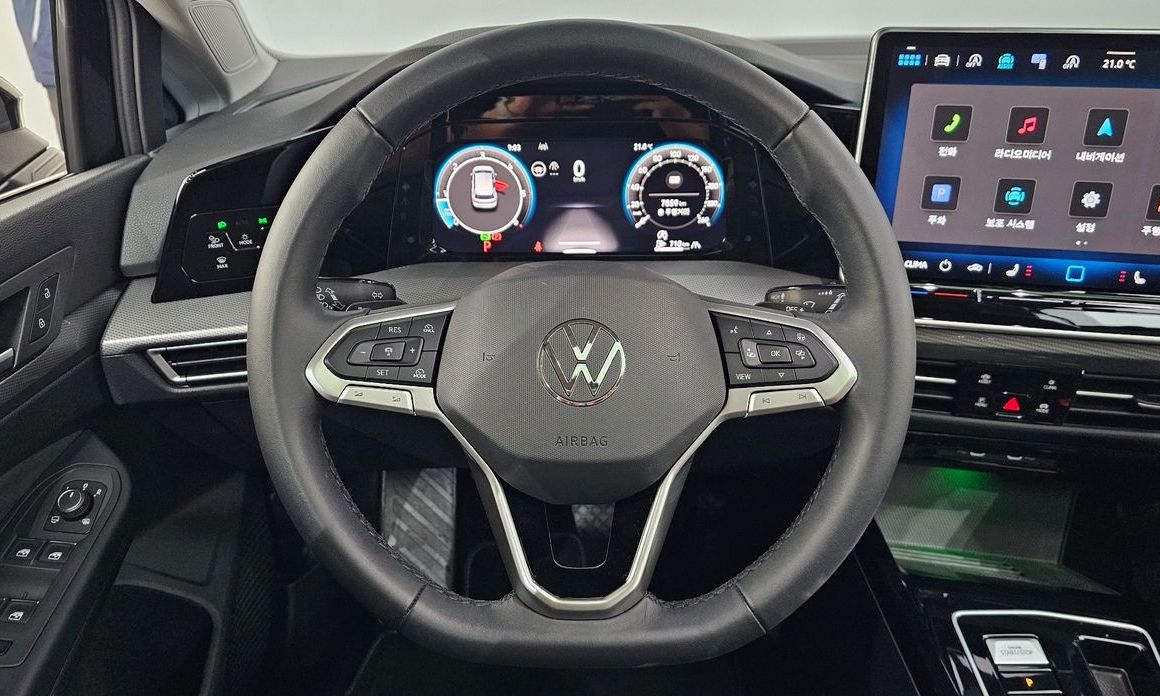 Volkswagen Golf 2025
