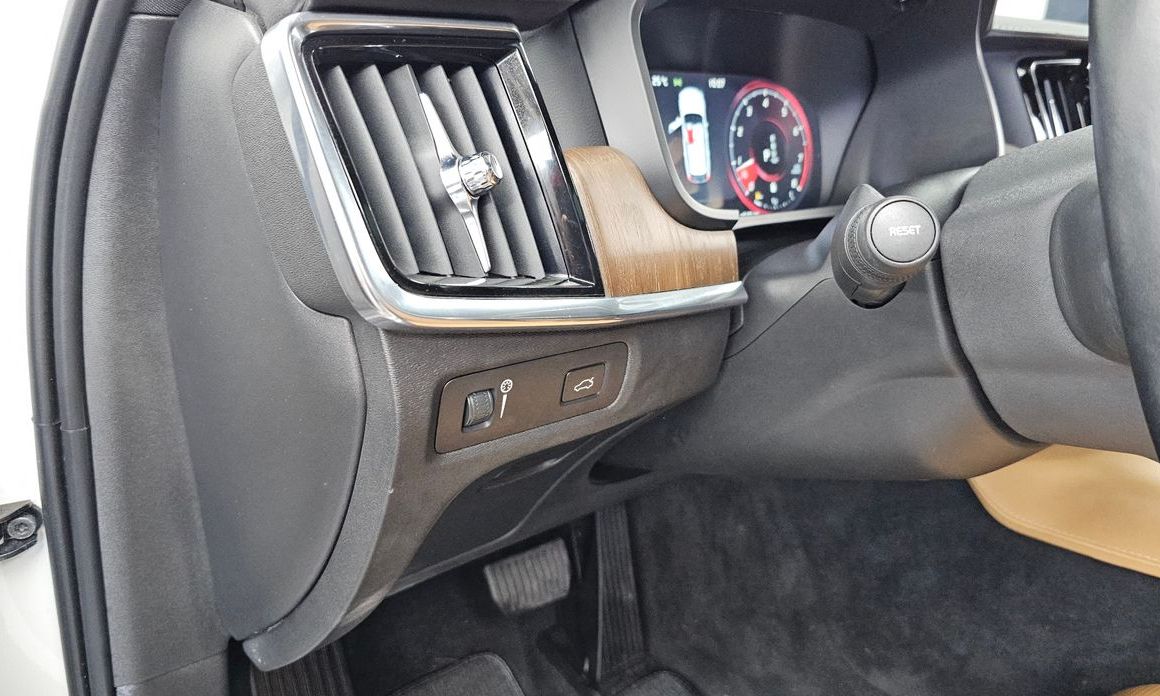 Volvo V90 2021