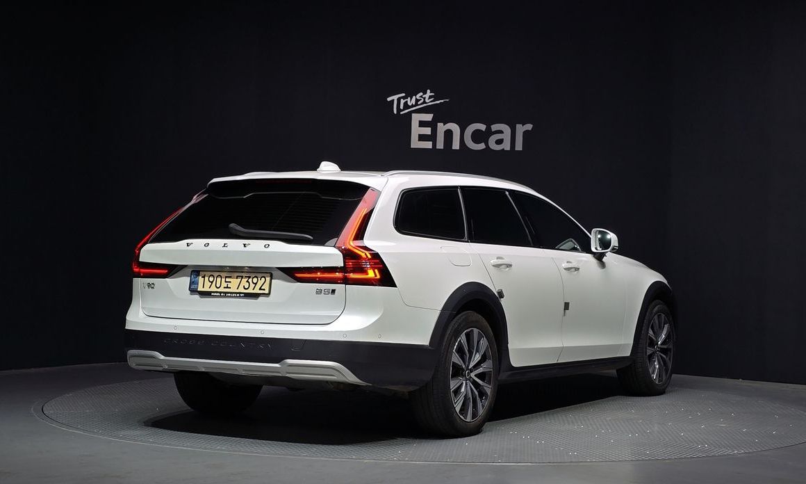 Volvo V90 2021