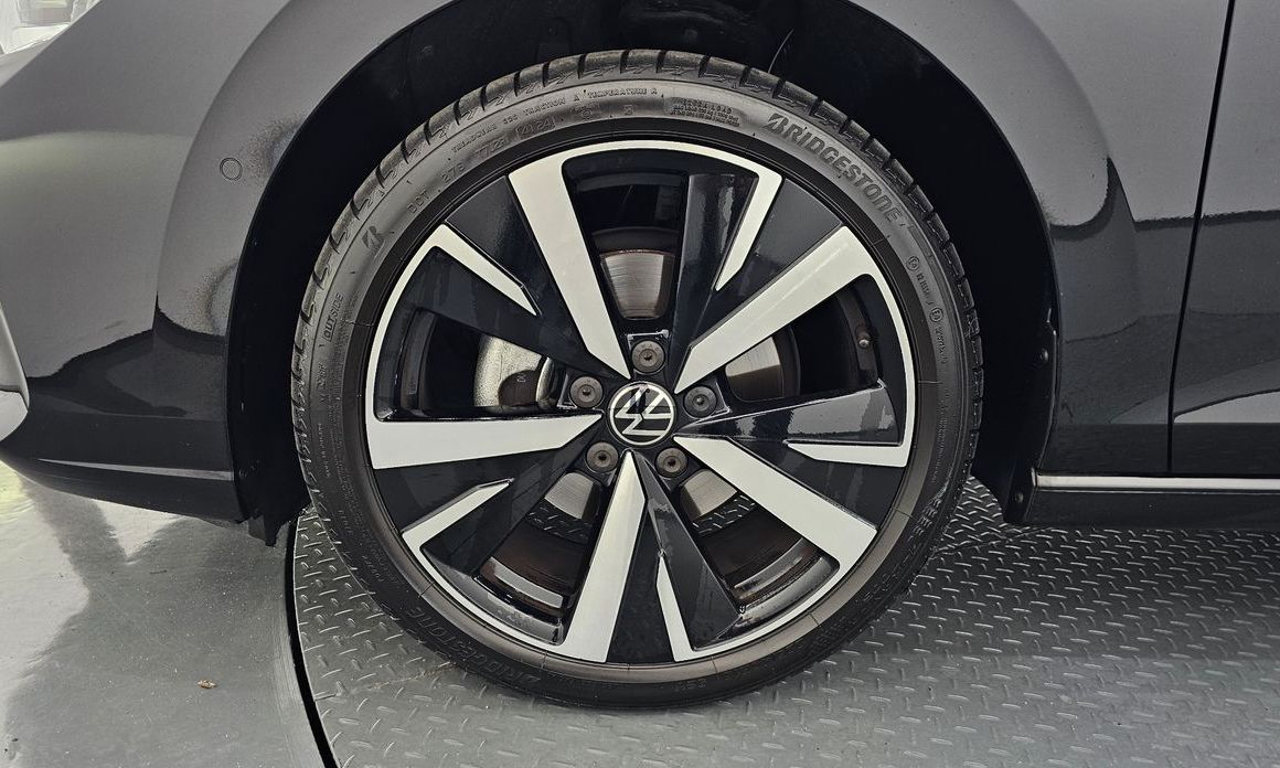 Volkswagen Golf 2025