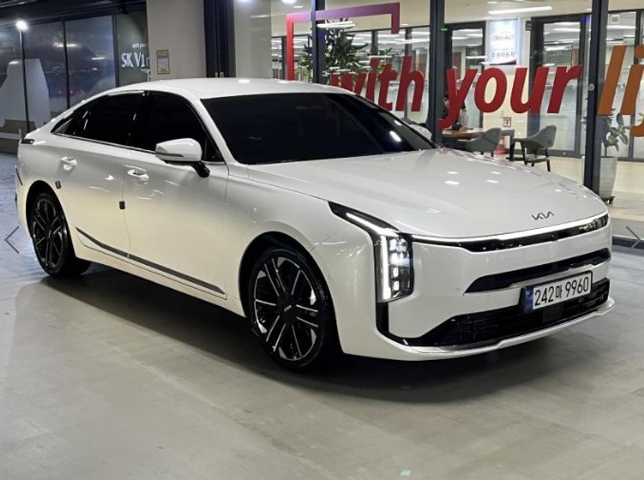 Kia K8 2025