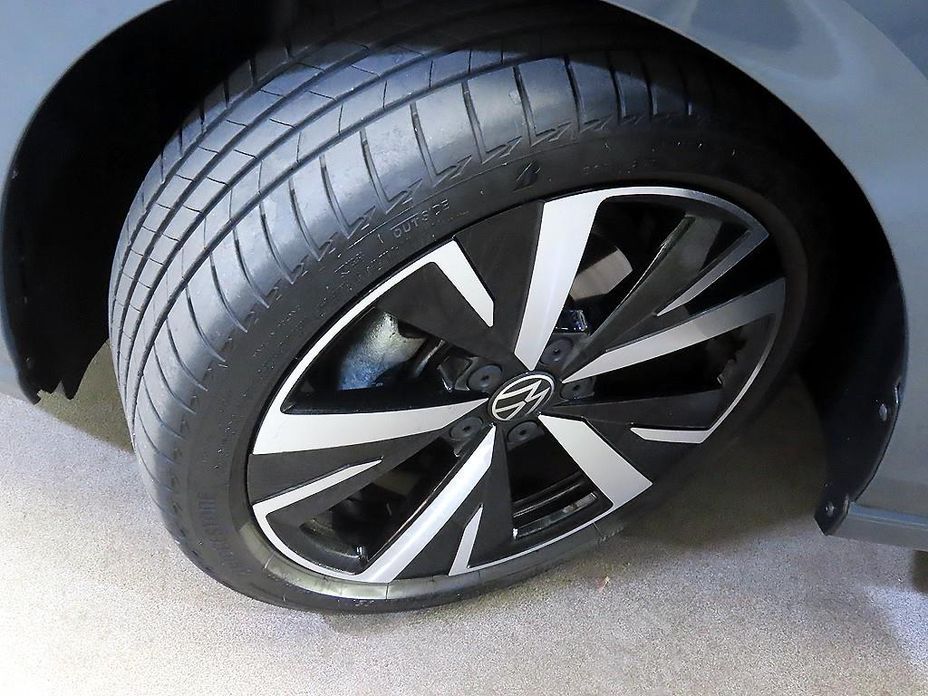 Volkswagen Golf 2025