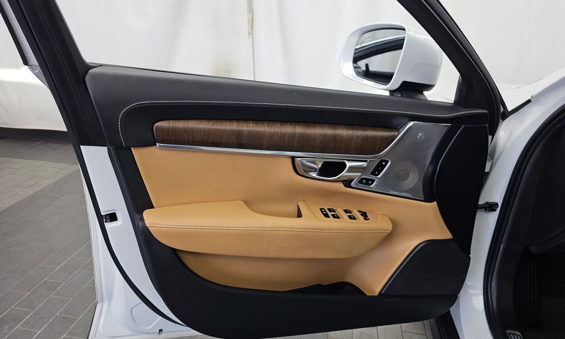 Volvo V90 2021