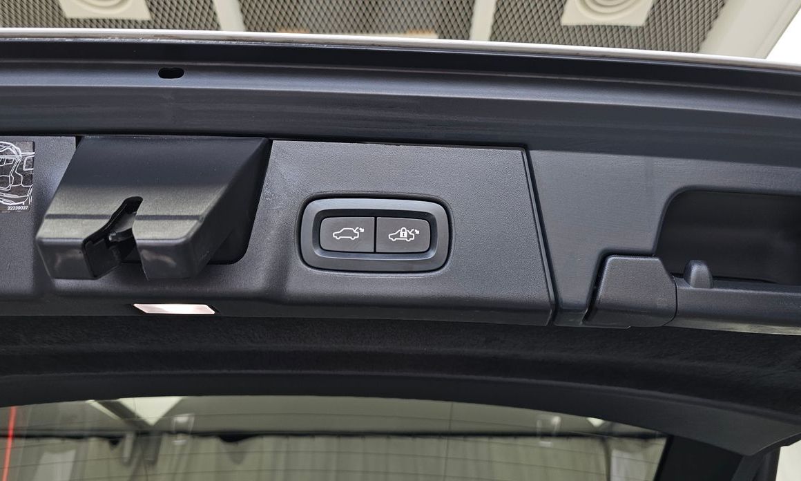 Volvo V90 2021