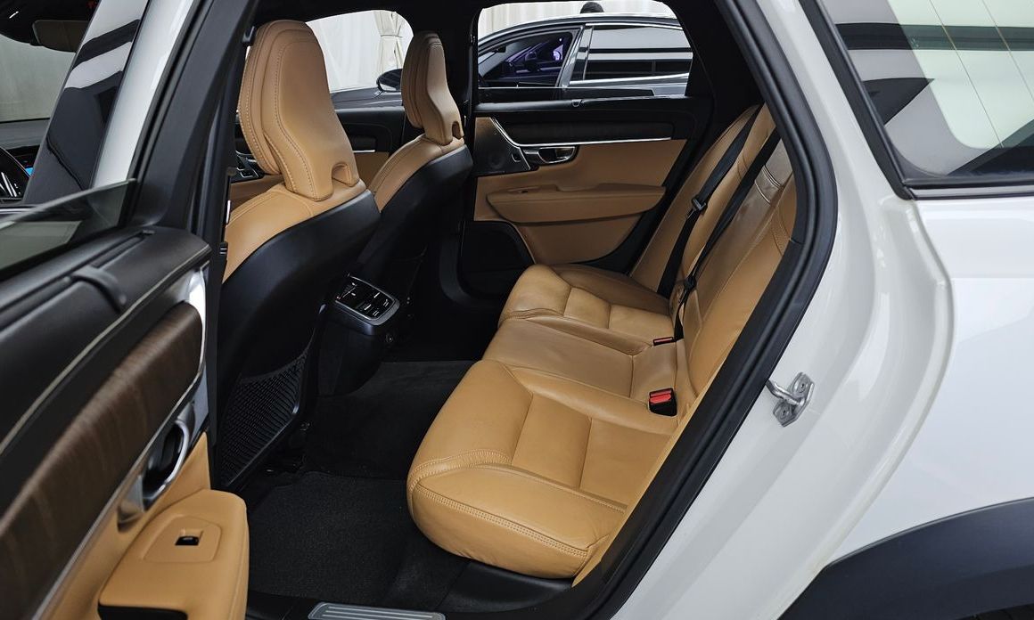 Volvo V90 2021