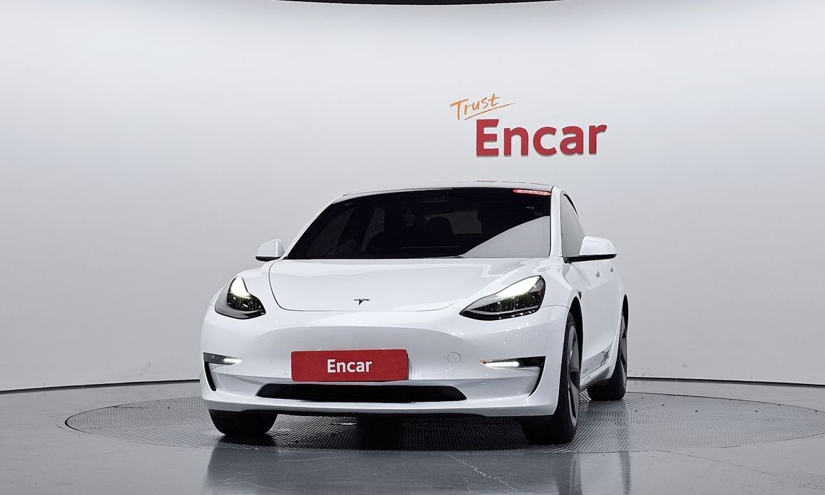 Tesla Model 3 2022