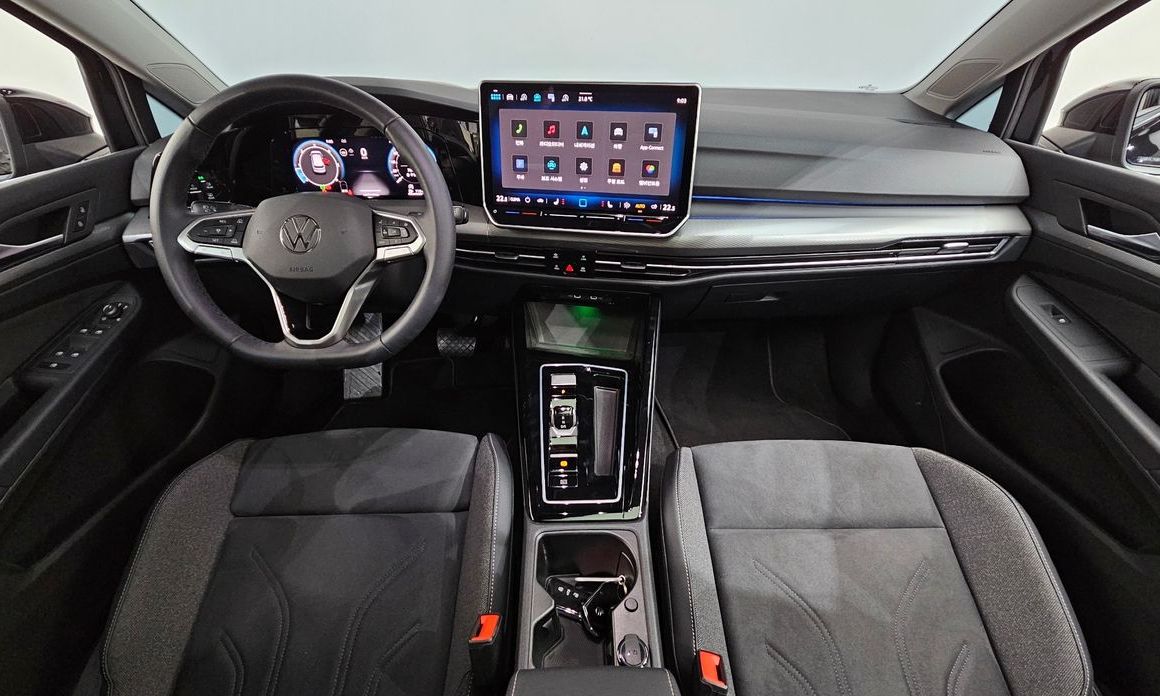 Volkswagen Golf 2025