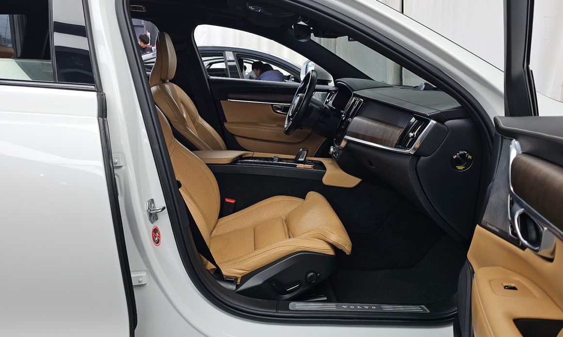 Volvo V90 2021