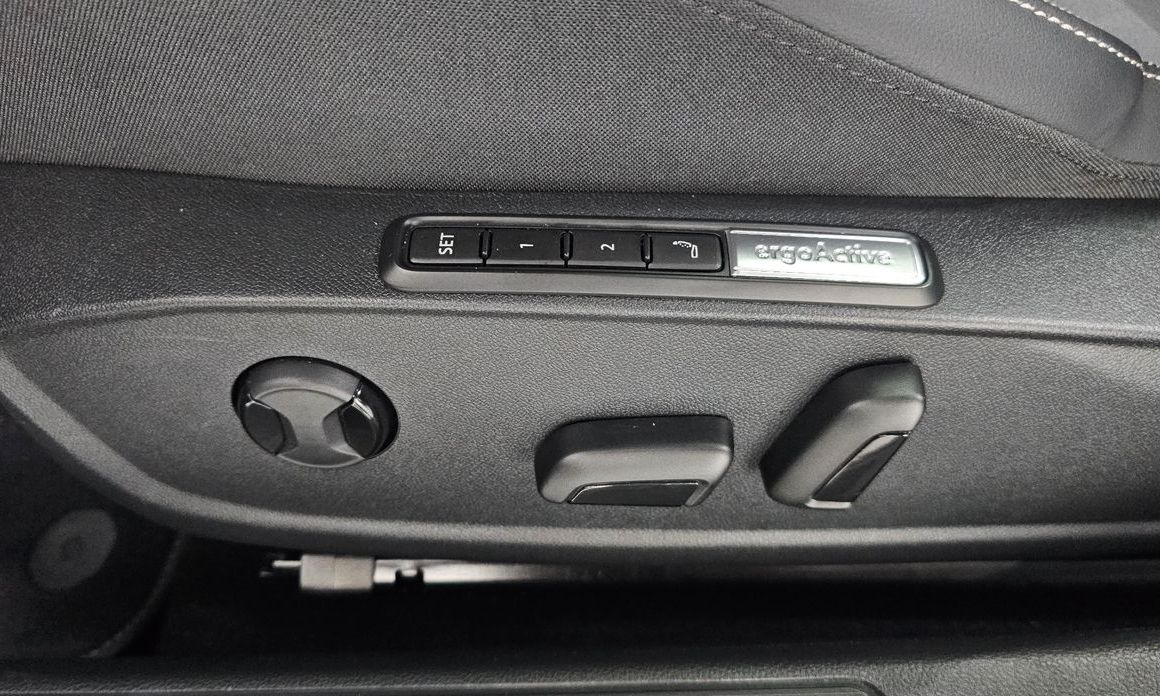 Volkswagen Golf 2025