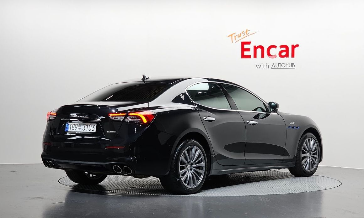 Maserati Ghibli 2022