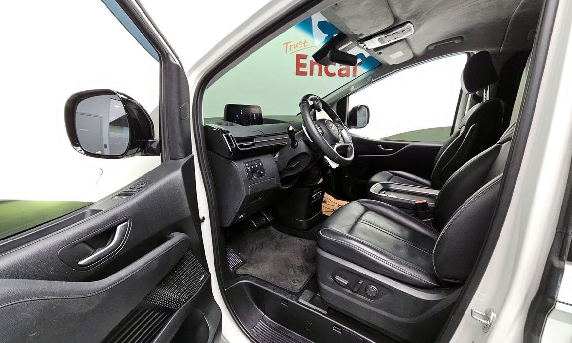 Hyundai Staria 2024