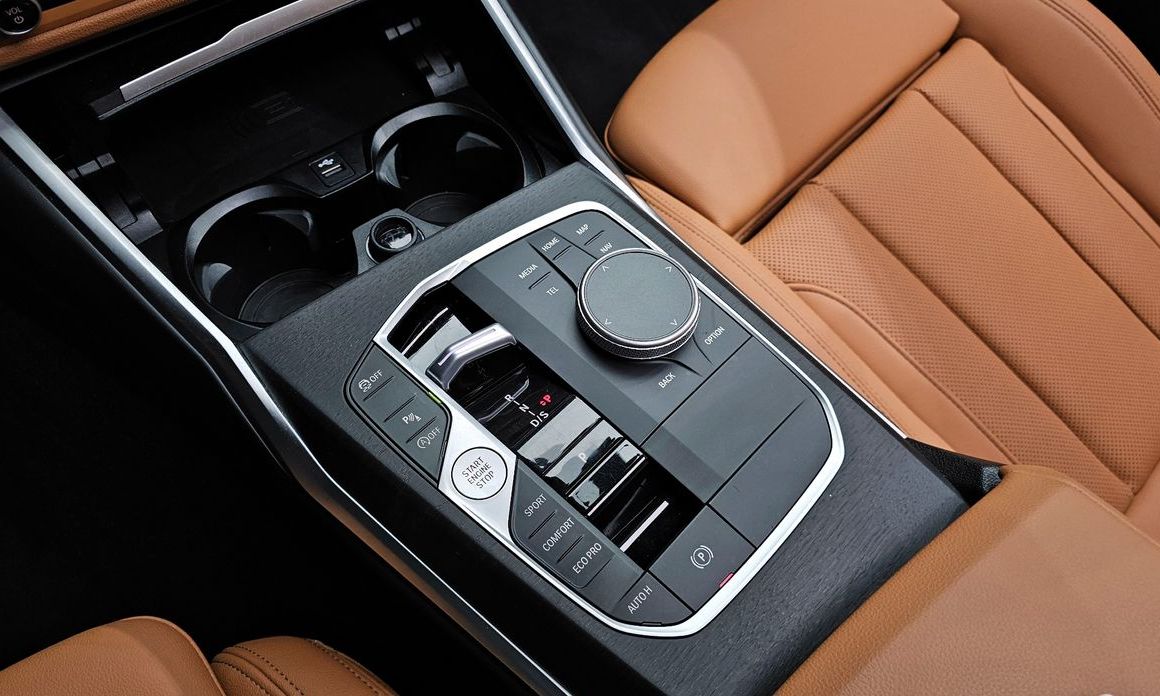 BMW 3-Series 2024