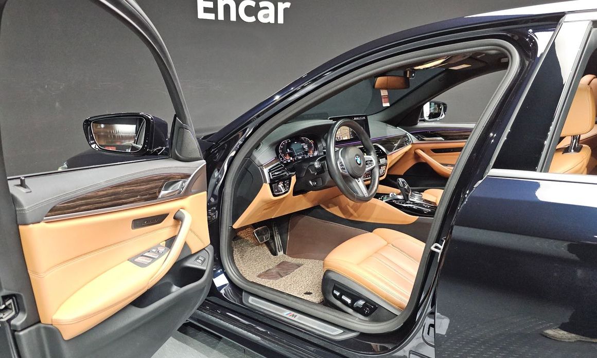 BMW 5-Series 2022
