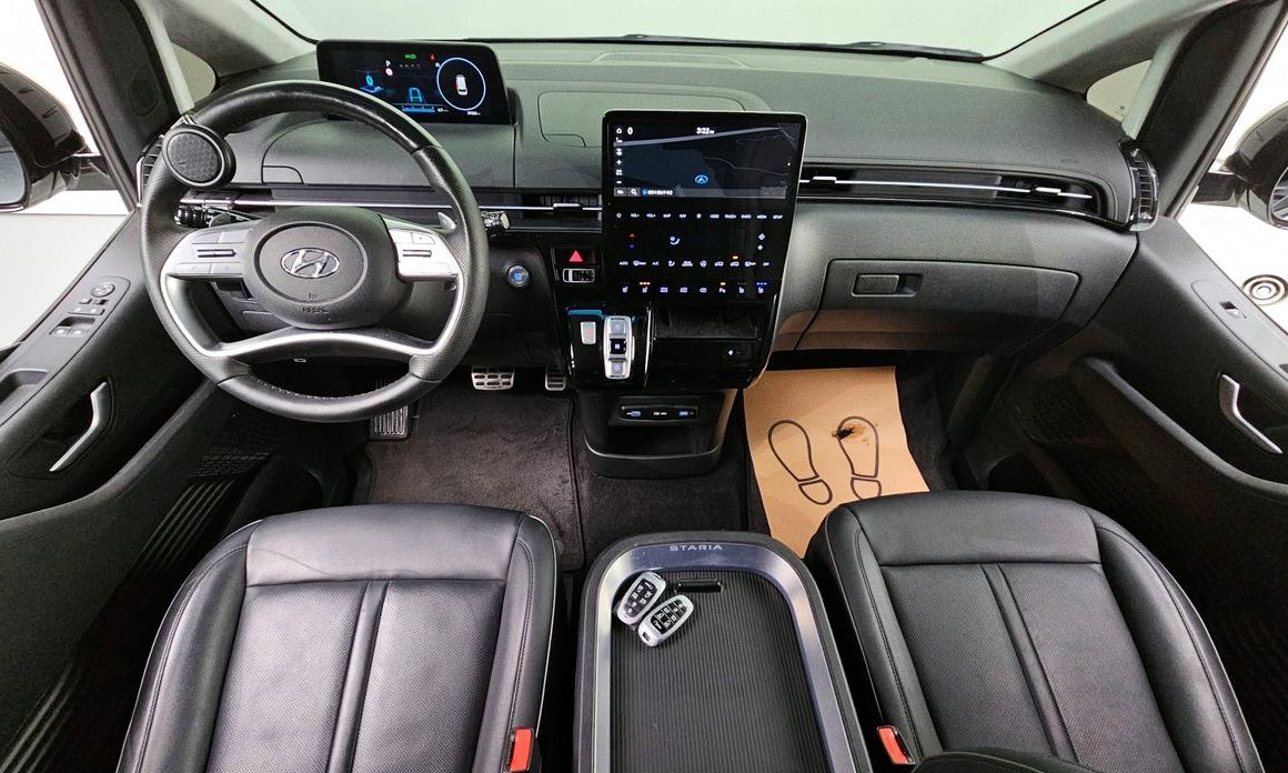 Hyundai Staria 2024