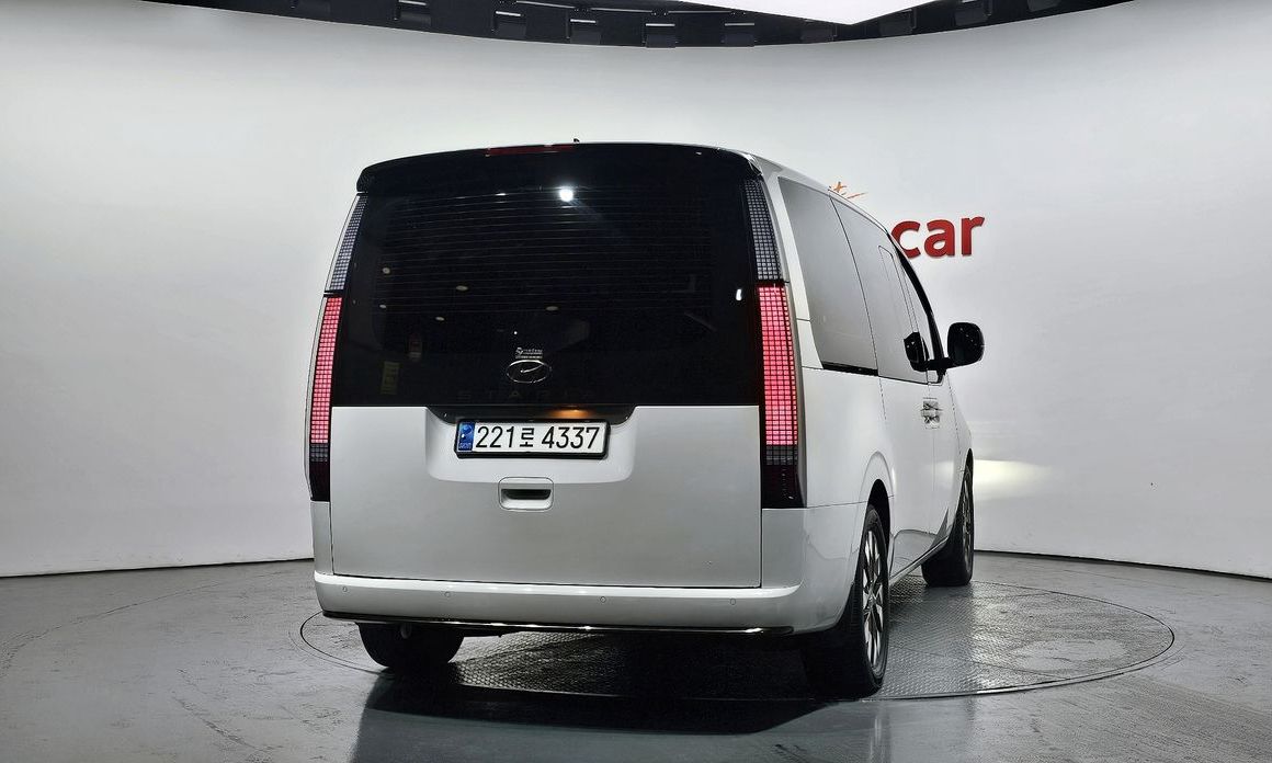 Hyundai Staria 2024