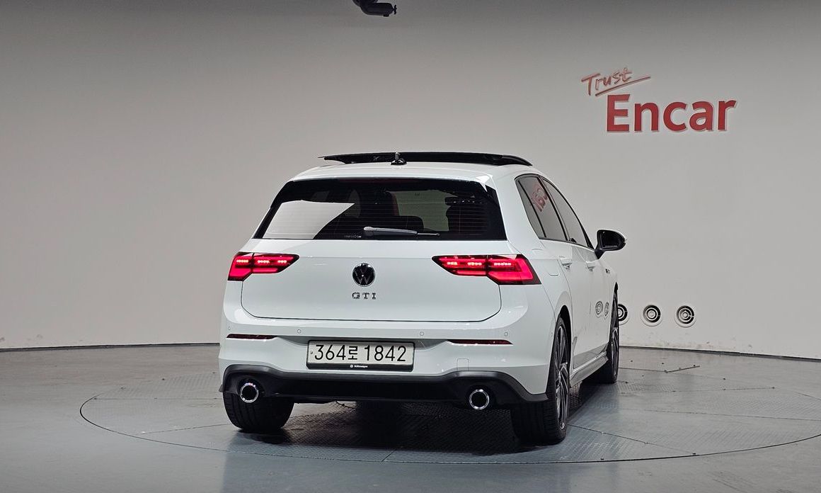 Volkswagen Golf 2024