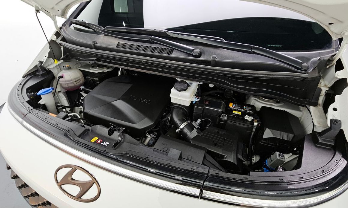 Hyundai Staria 2024