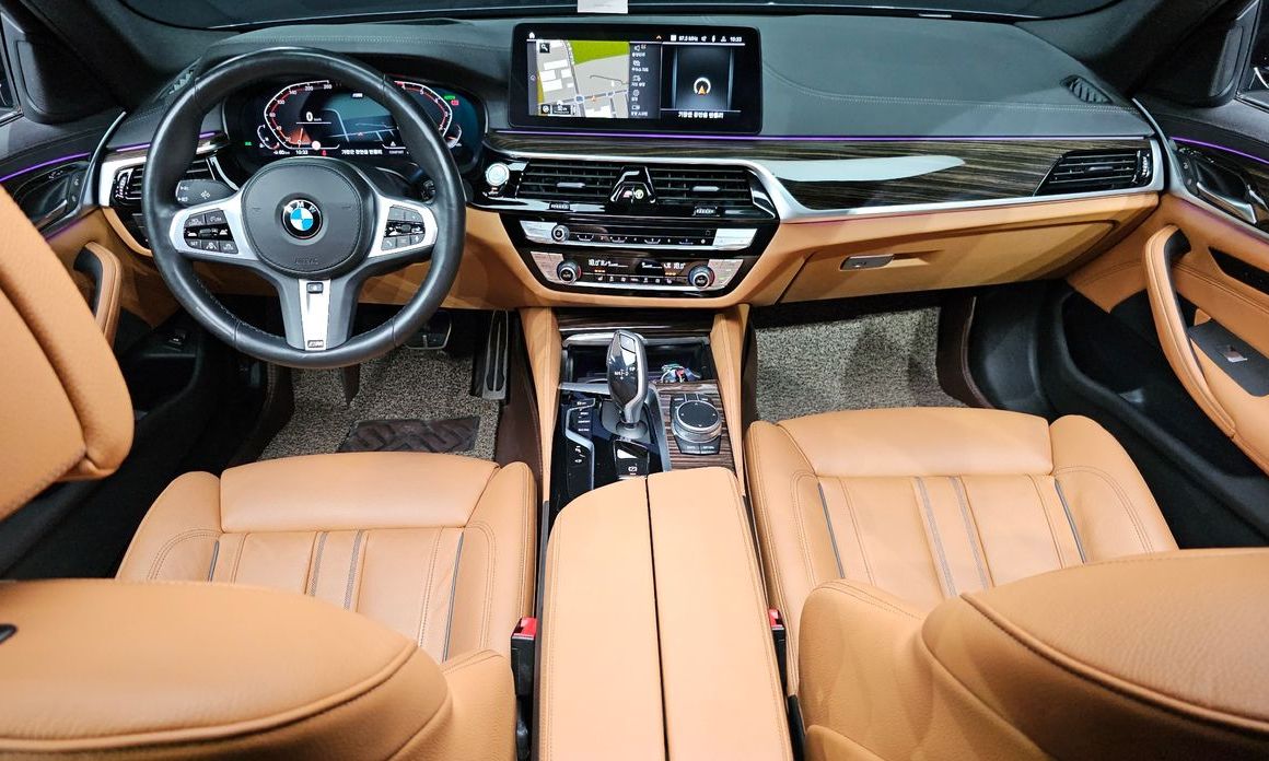 BMW 5-Series 2022