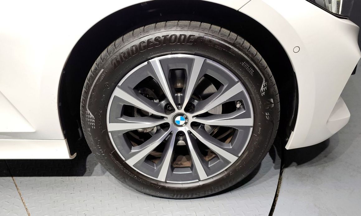BMW 3-Series 2024