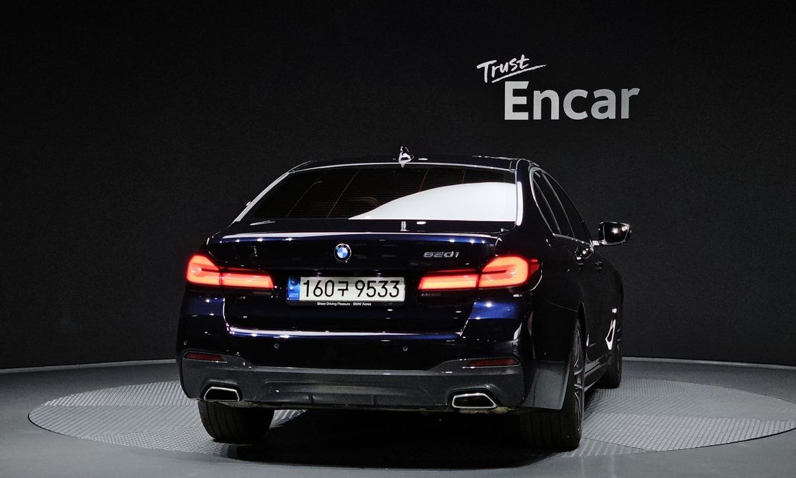 BMW 5-Series 2022