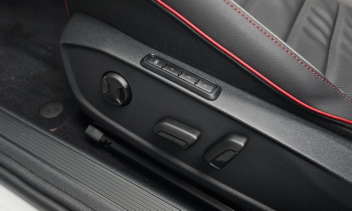 Volkswagen Golf 2024