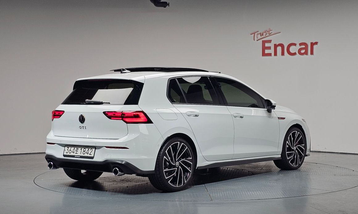 Volkswagen Golf 2024