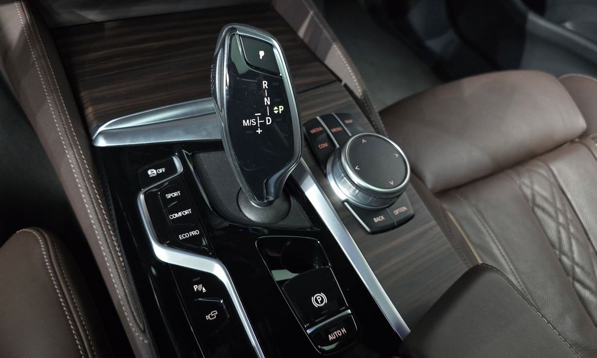 BMW 5-Series 2021