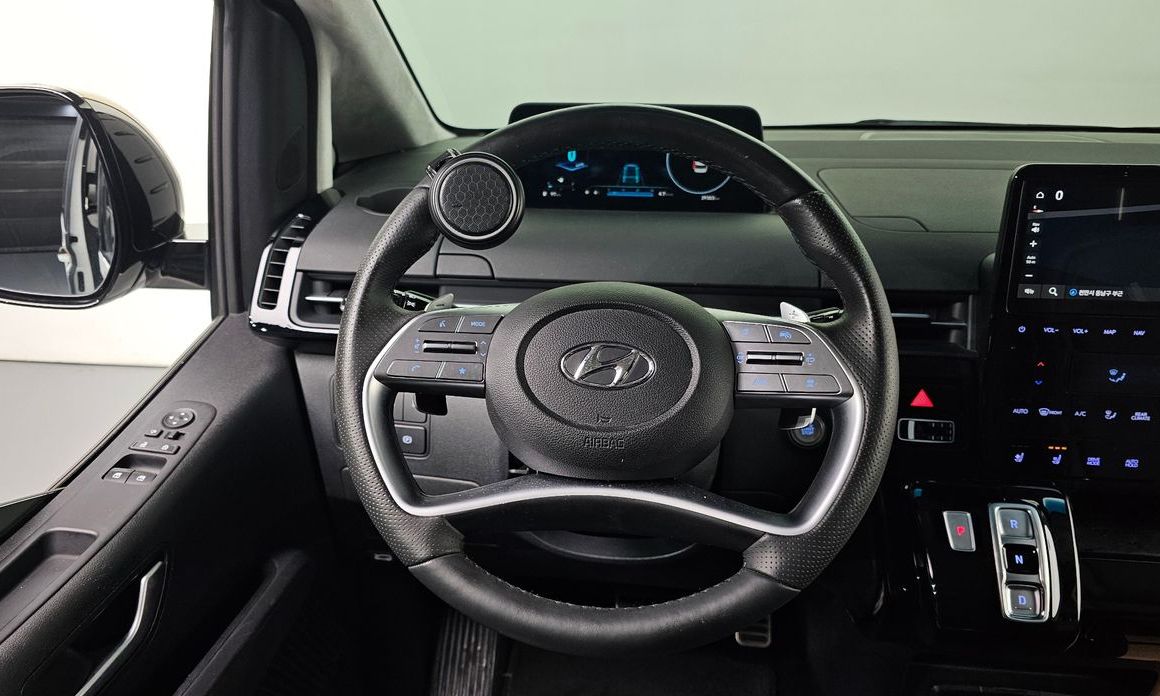 Hyundai Staria 2024