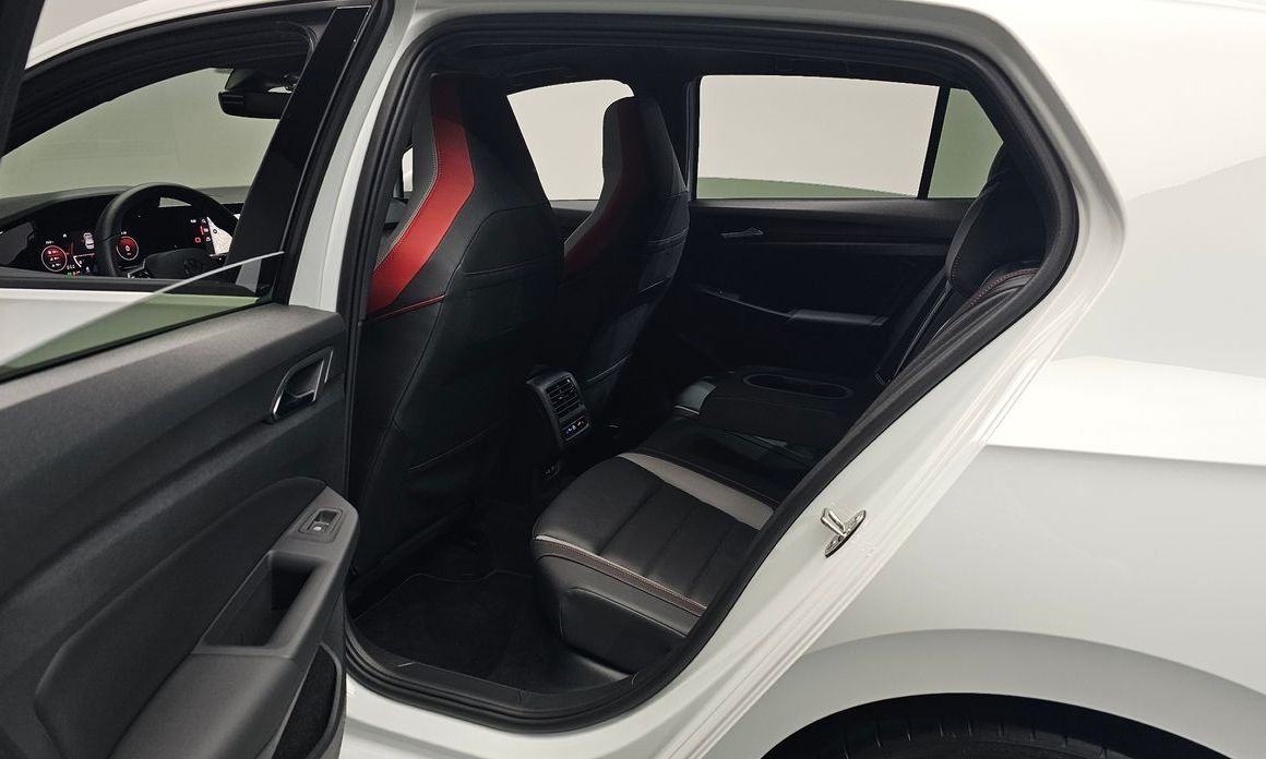 Volkswagen Golf 2024