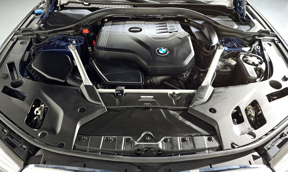 BMW 5-Series 2021