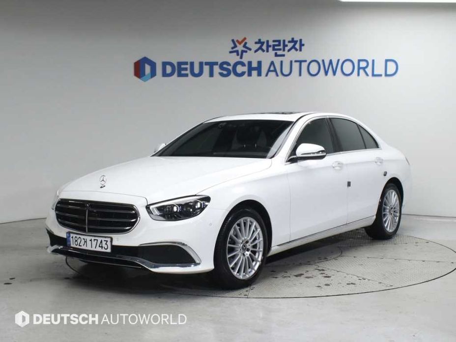 Mercedes-Benz E-Class 2021