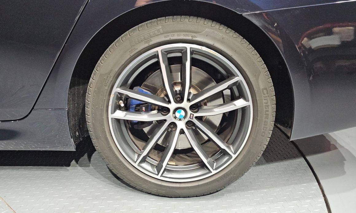 BMW 5-Series 2022
