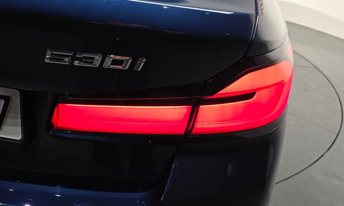 BMW 5-Series 2021