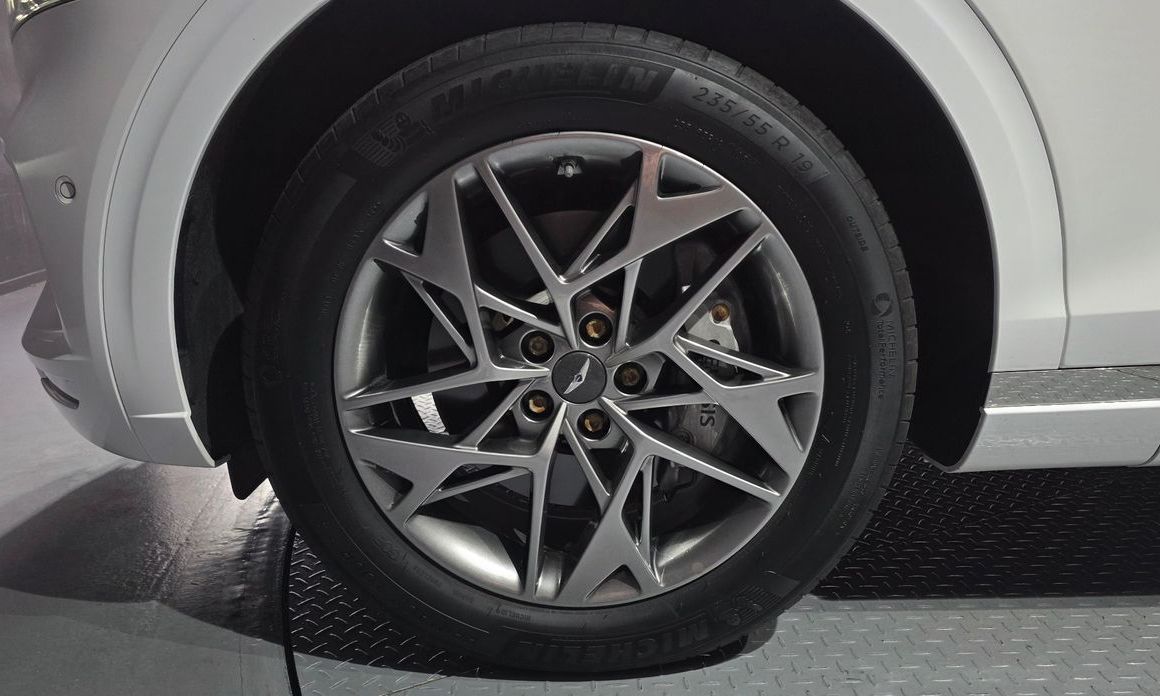 Genesis GV70 2023