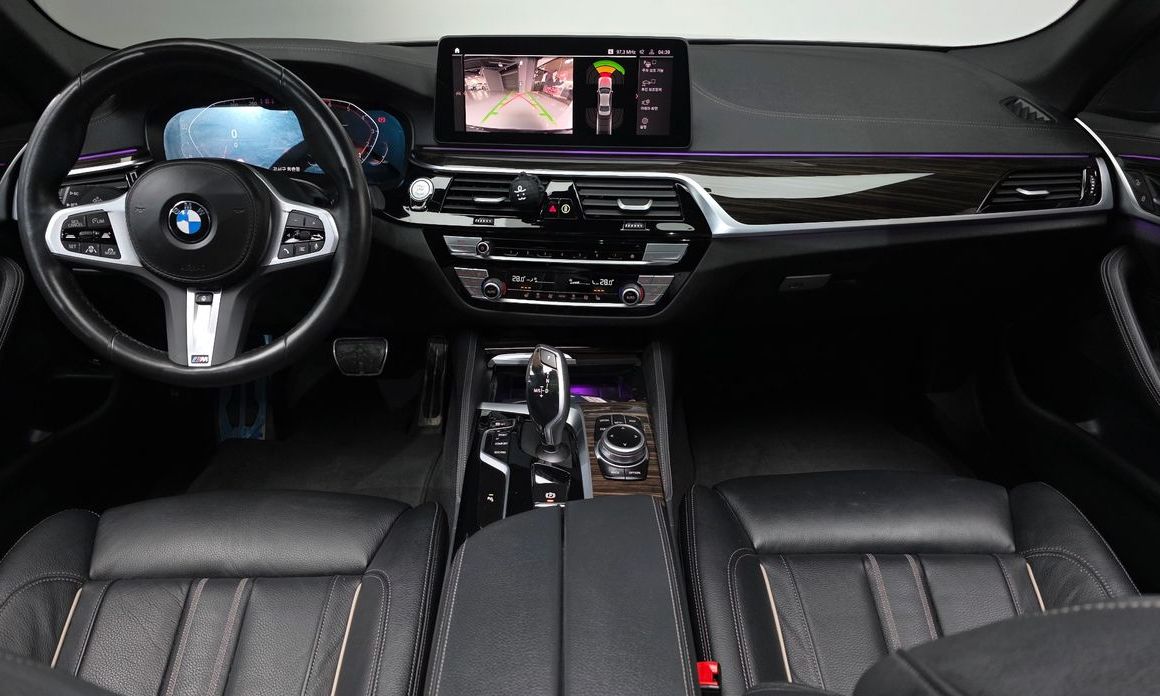 BMW 5-Series 2022
