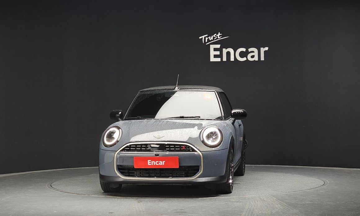Mini Cooper Convertible 2025