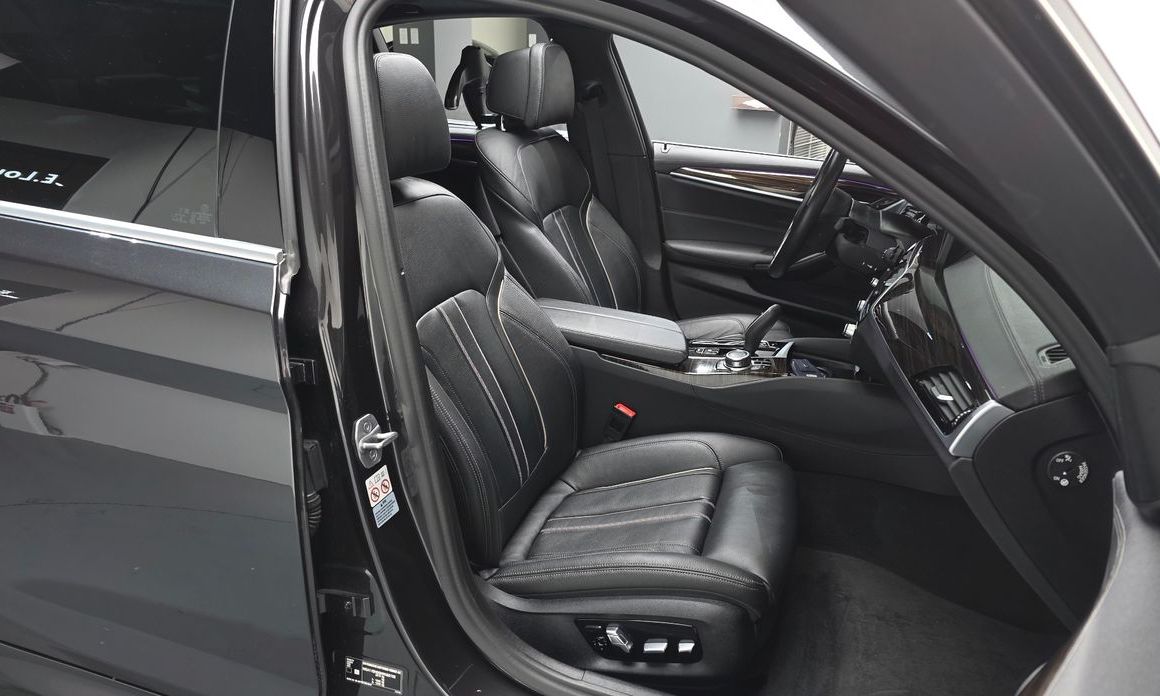 BMW 5-Series 2022