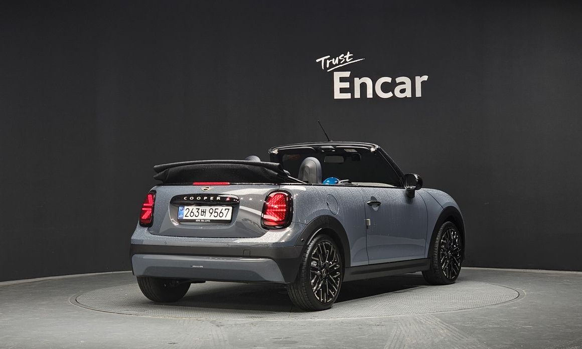 Mini Cooper Convertible 2025