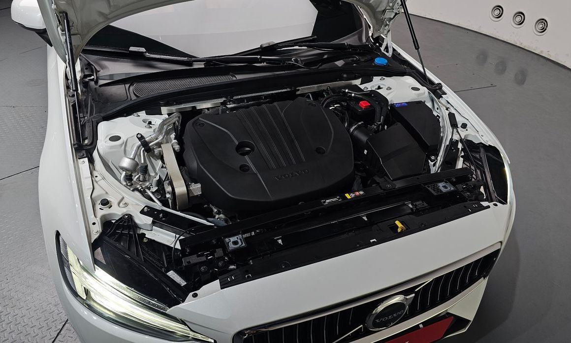 Volvo S60 2023