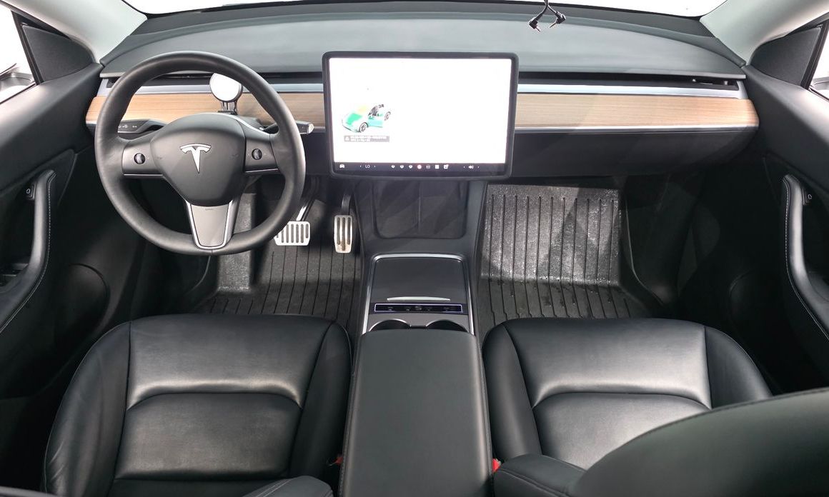Tesla Model Y 2021