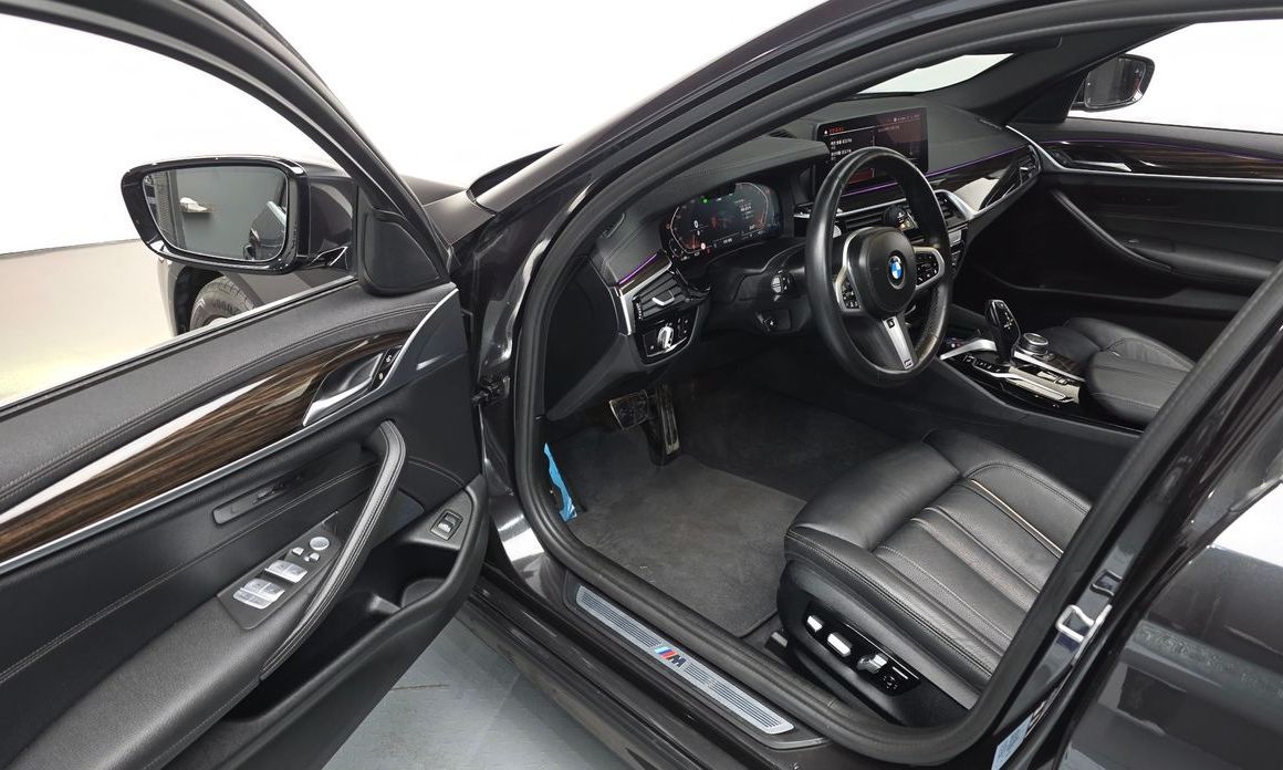 BMW 5-Series 2022