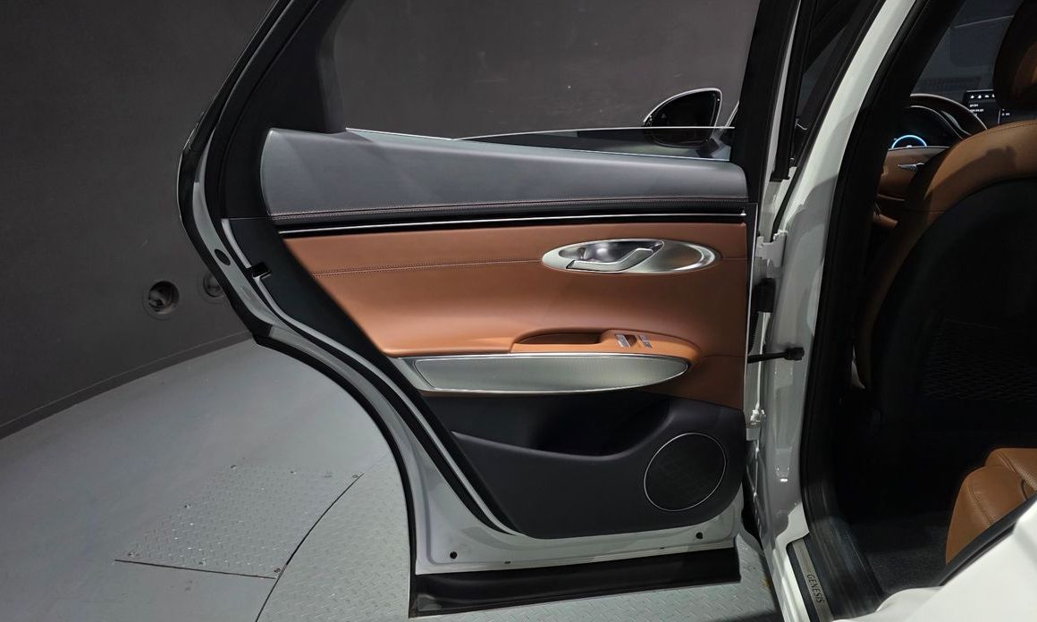 Genesis GV70 2023